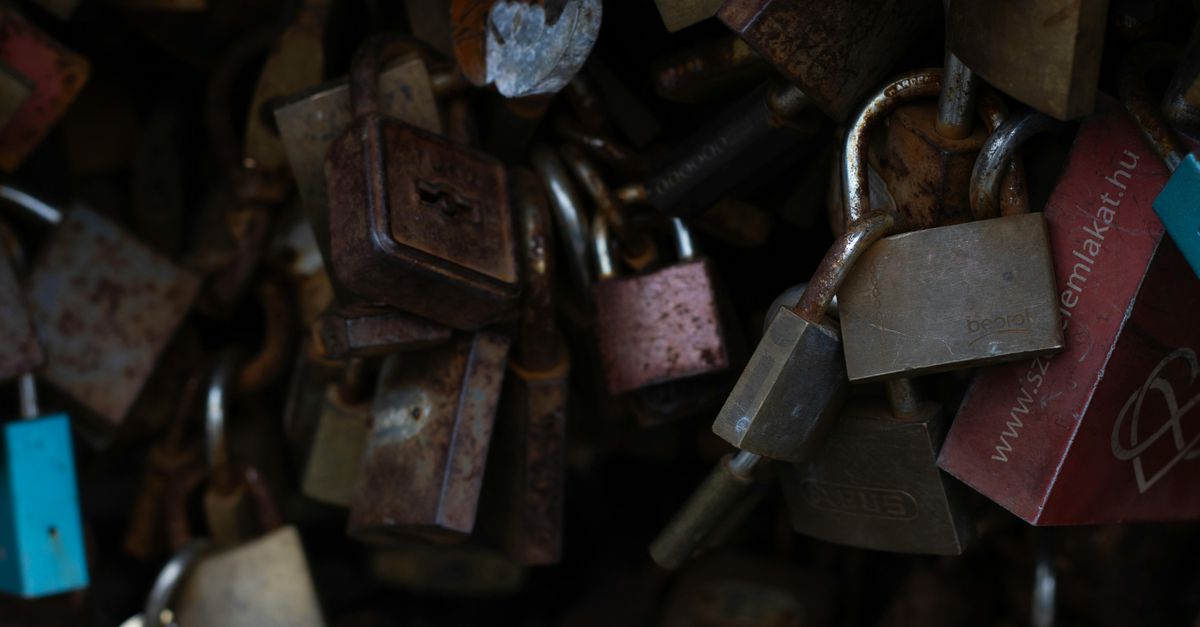 Should You Pay a Locksmith by the Hour? What to Expect Per Job — Augustine Locksmith Pro
