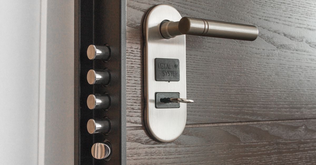locksmith service technician — Augustine Locksmith Pro