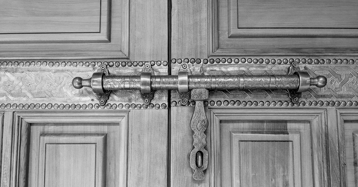 home security lock door — Augustine Locksmith Pro